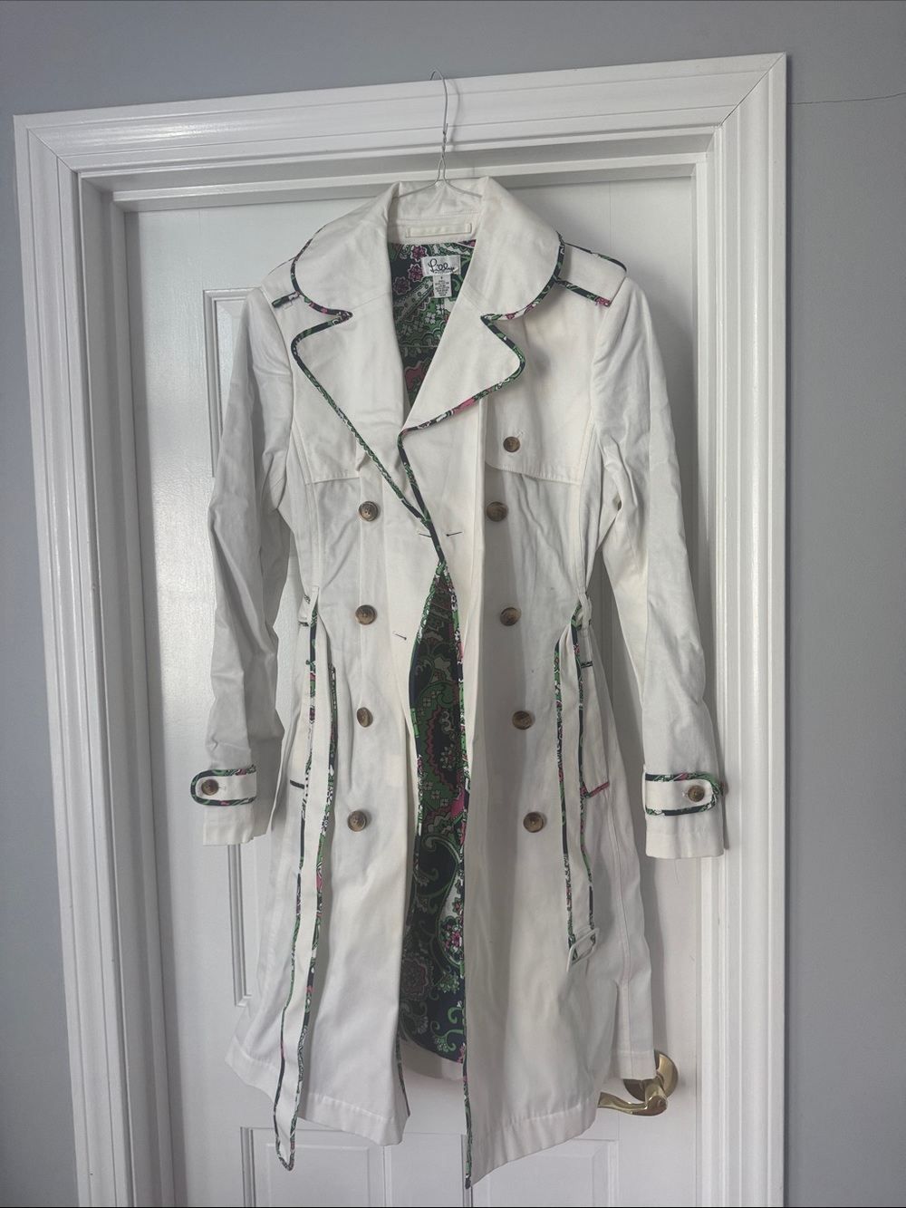 Lilly PulitzerWhite Womens Trench Coat with Lilly print Trim